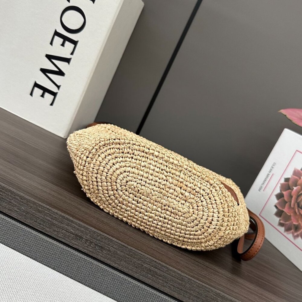 Loewe Raffia Woven Paula's Ibiza Crossbody Bag - Picture 4 of 9